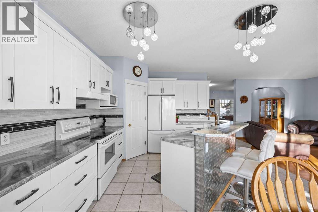 244 Oakmere Place, Chestermere, Alberta  T1X 1L2 - Photo 16 - A2283808