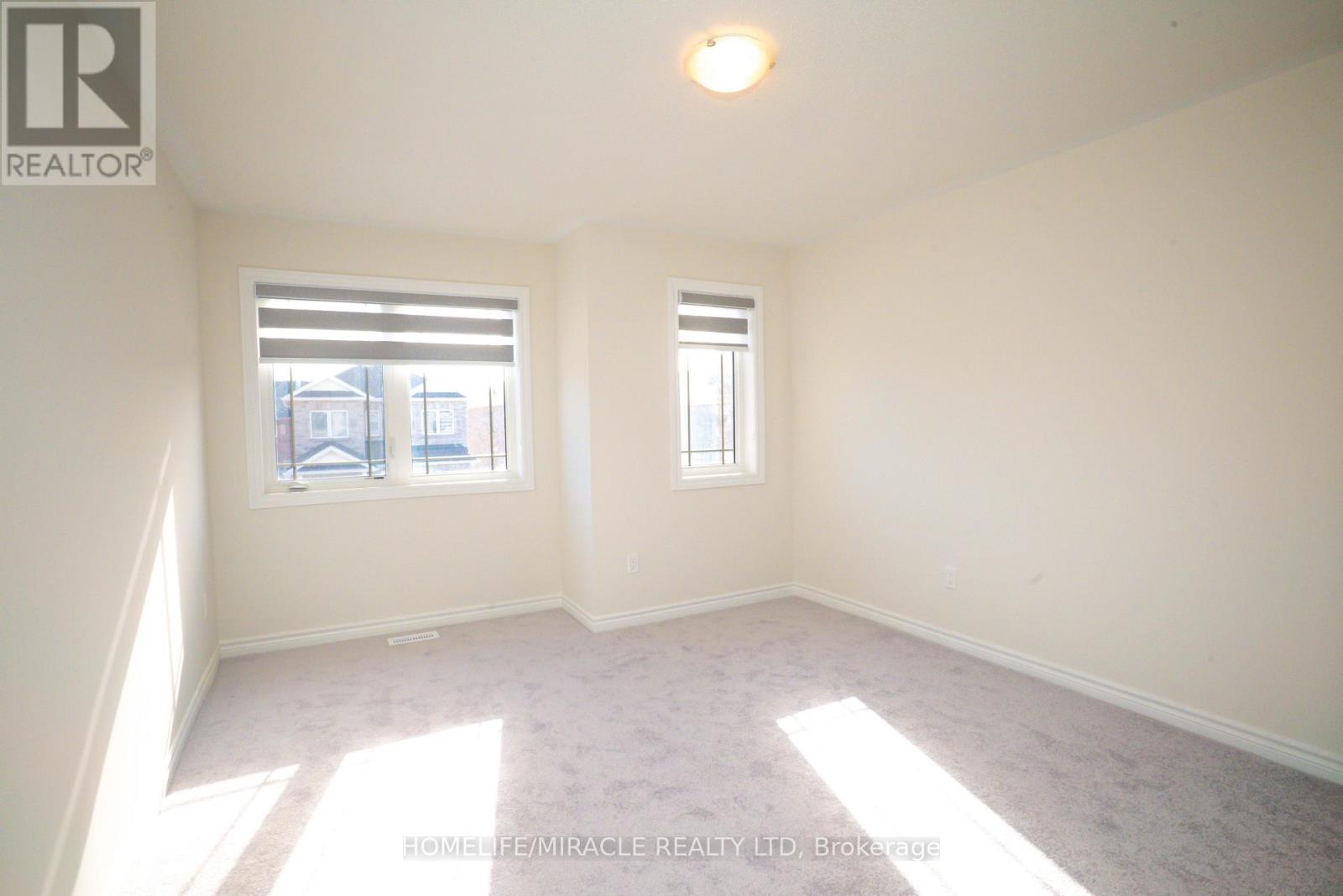 31 Huntsworth Avenue, Thorold, Ontario  L2V 0N3 - Photo 29 - X12820424