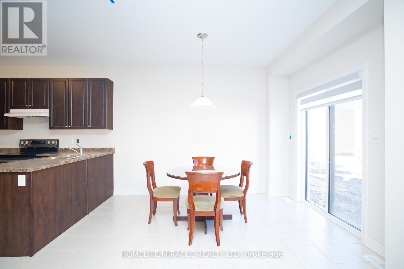 31 Huntsworth Avenue, Thorold, Ontario  L2V 0N3 - Photo 9 - X12820424