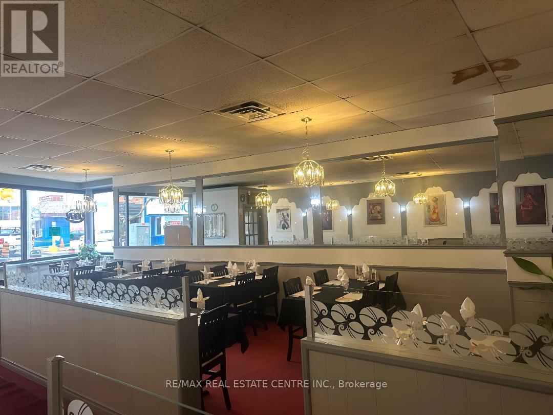 126 St. Paul Street, St. Catharines, Ontario  L2R 3M2 - Photo 13 - X12820452