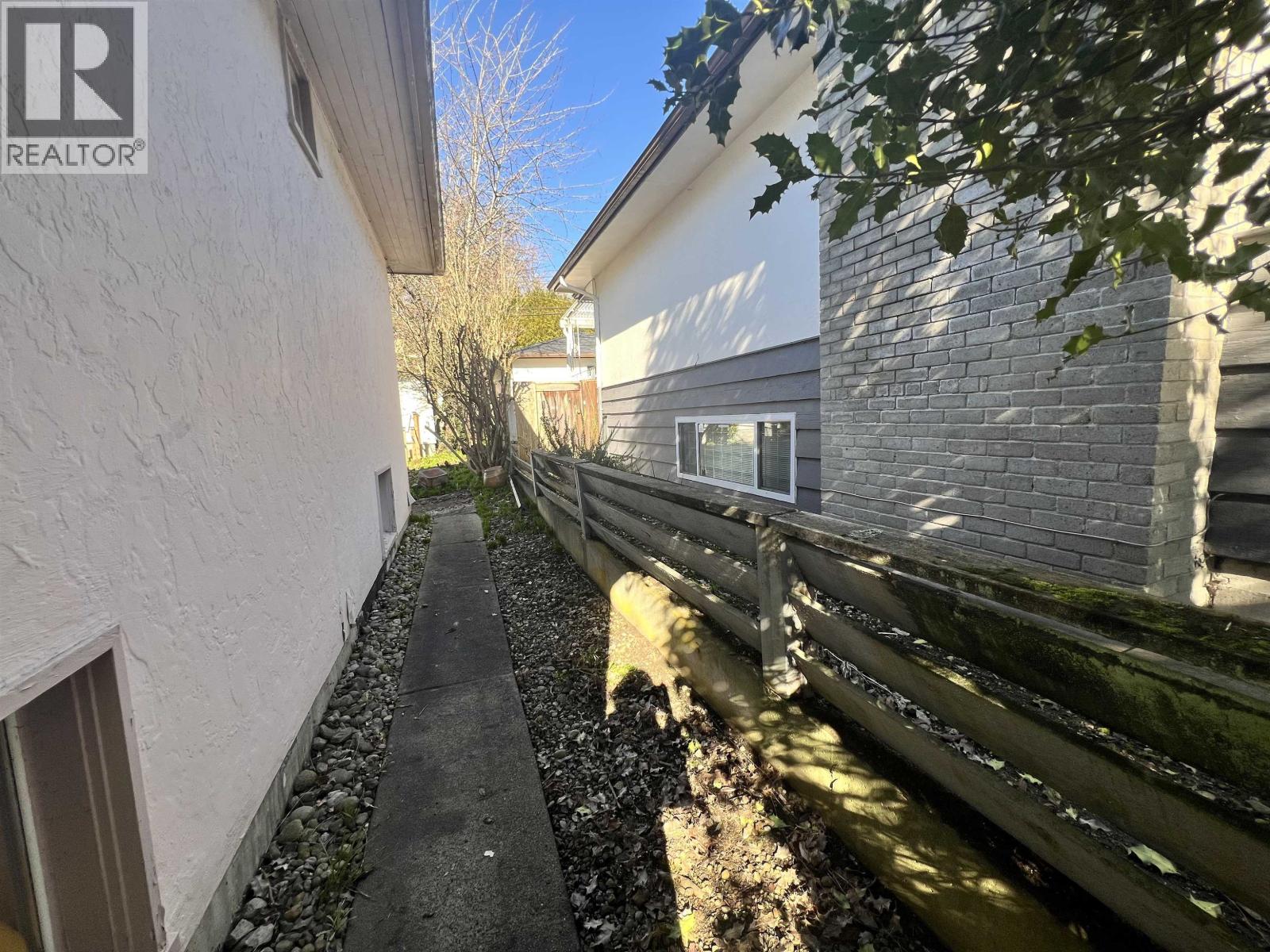 1315 W 58th Avenue, Vancouver, British Columbia  V6P 1W3 - Photo 14 - R3073119