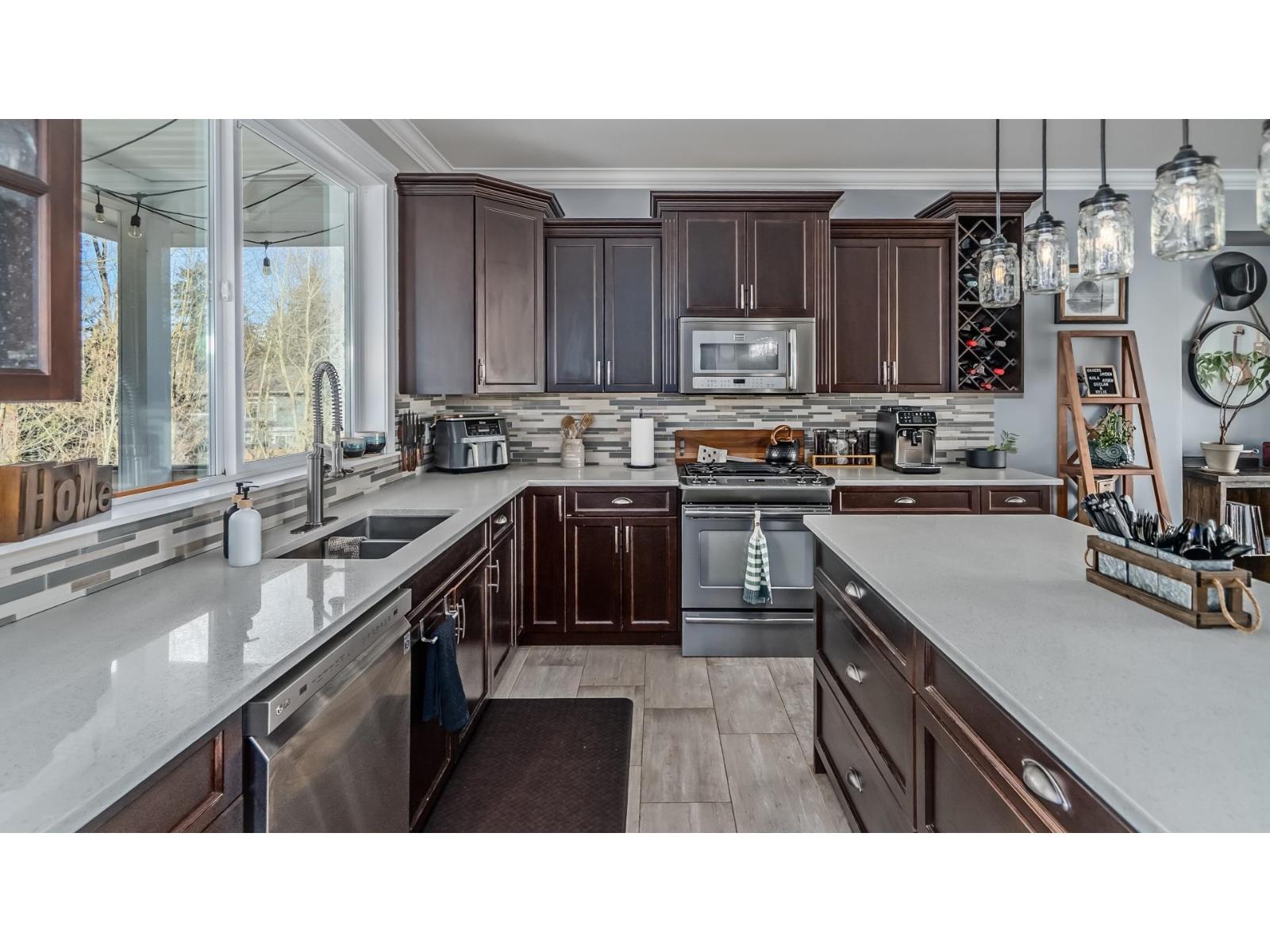 8723 Nottman Street, Mission, British Columbia  V2V 0C1 - Photo 14 - R3093602