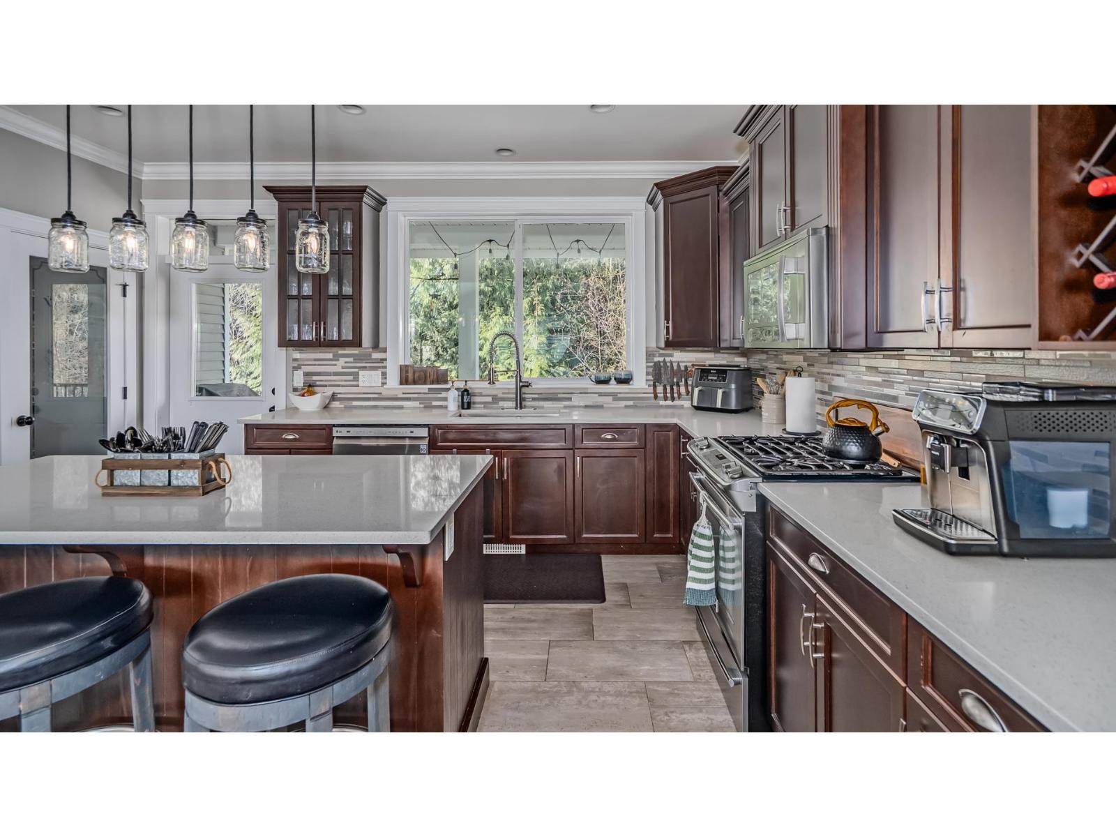 8723 Nottman Street, Mission, British Columbia  V2V 0C1 - Photo 13 - R3093602