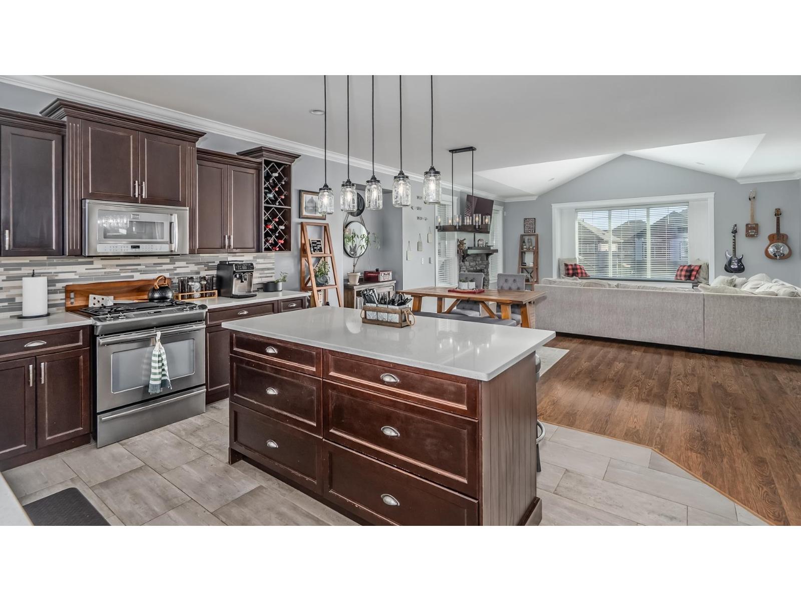 8723 Nottman Street, Mission, British Columbia  V2V 0C1 - Photo 15 - R3093602