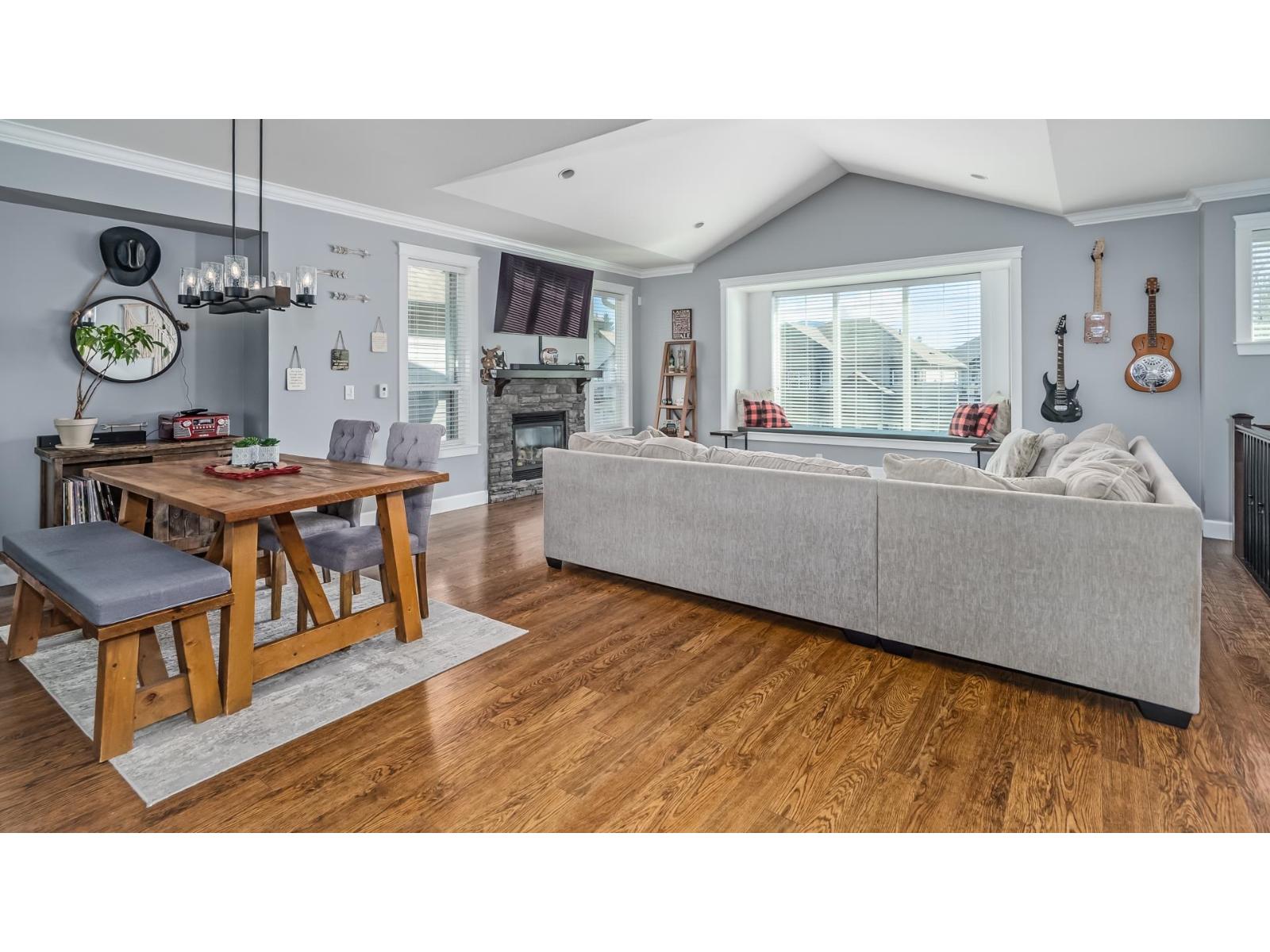 8723 Nottman Street, Mission, British Columbia  V2V 0C1 - Photo 3 - R3093602