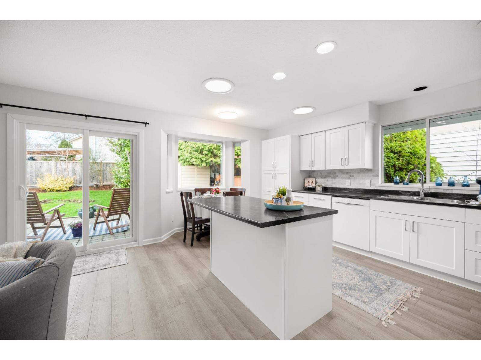 14129 16a Avenue, Surrey, British Columbia  V4A 8K2 - Photo 7 - R3092321