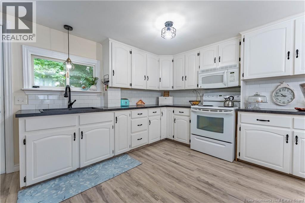 111 Queen W Street, St. Stephen, New Brunswick  E3L 2L1 - Photo 8 - NB134148