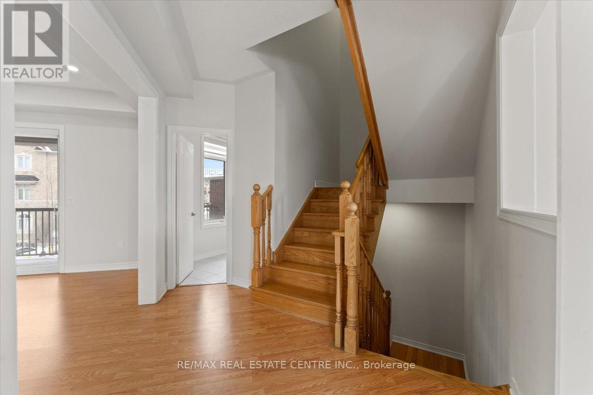 3007 Max Khan Boulevard, Oakville, Ontario  L6H 3P4 - Photo 10 - W12744956