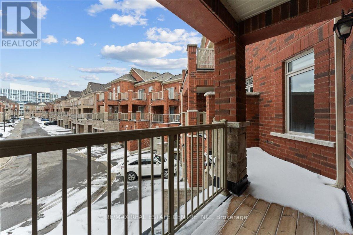 3007 Max Khan Boulevard, Oakville, Ontario  L6H 3P4 - Photo 15 - W12744956