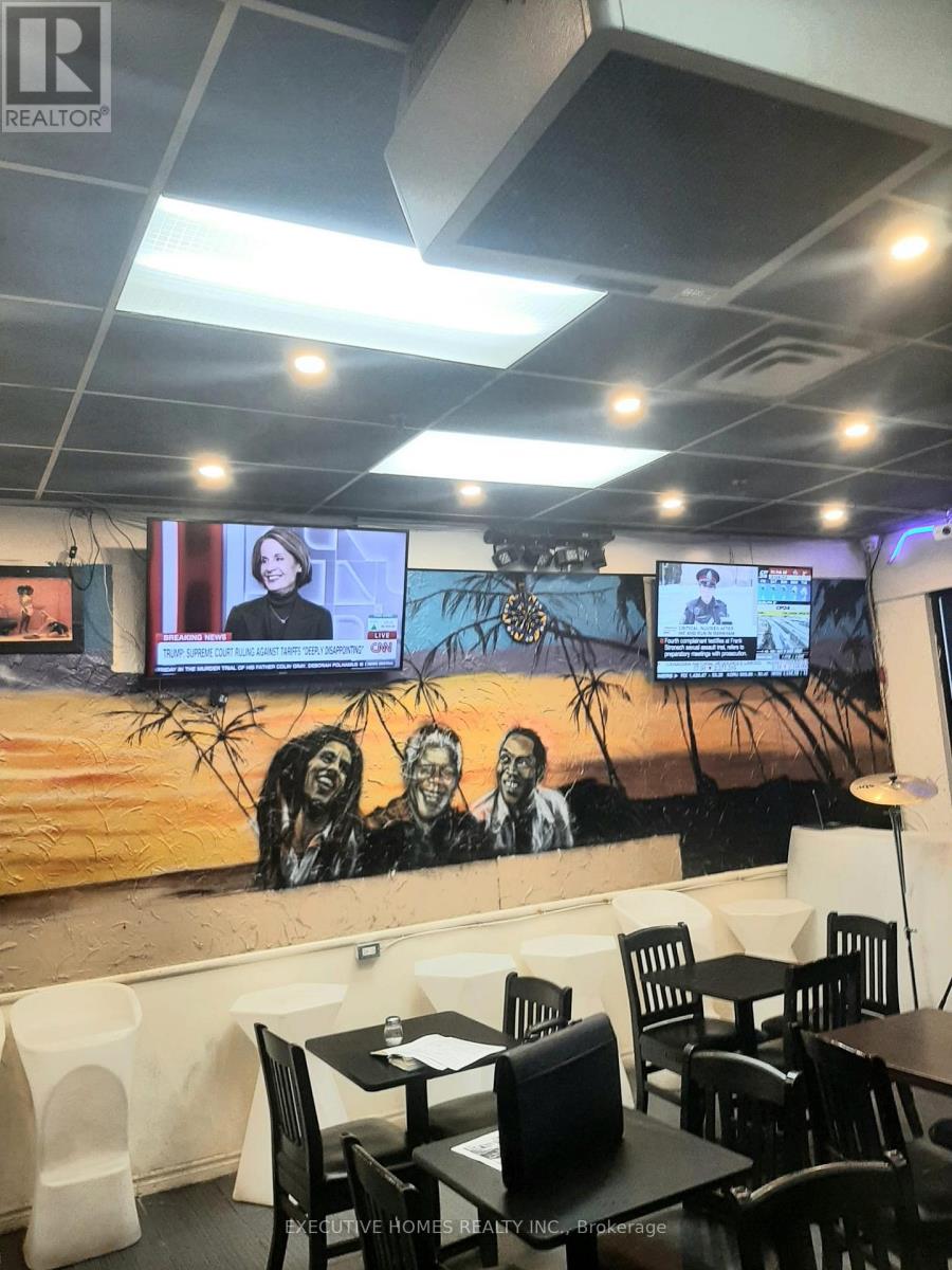 68 - 2300 Finch Avenue, Toronto, Ontario  M9M 2Y3 - Photo 7 - W12819520