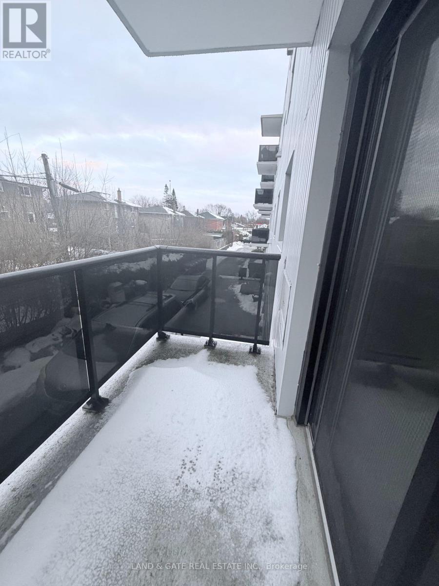 201 - 330 Gibb Street, Oshawa, Ontario  L1J 1Z2 - Photo 17 - E12820654