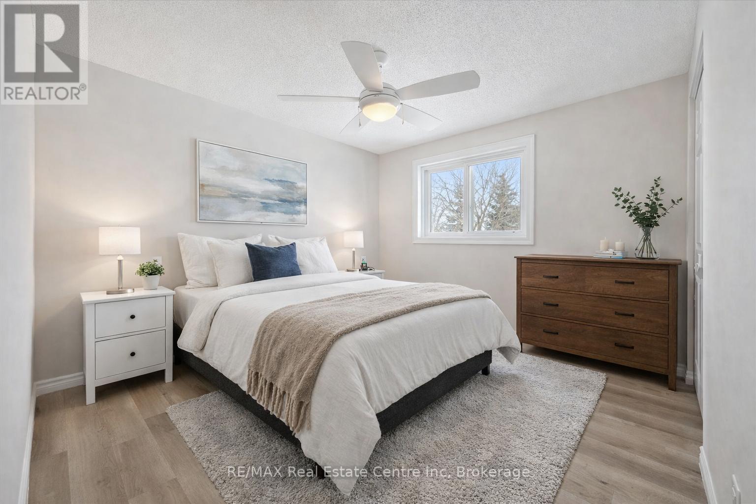 42 Tara Crescent, Kitchener, Ontario  N2E 3K9 - Photo 12 - X12820680