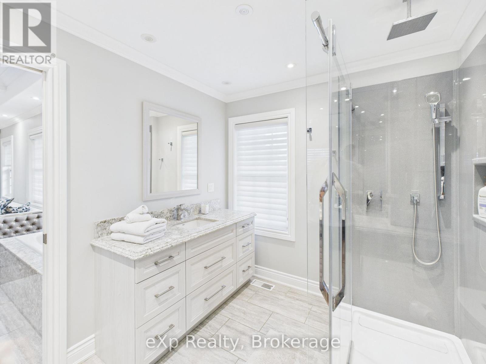 197 Balmy Beach Road, Georgian Bluffs, Ontario  N4K 5N4 - Photo 22 - X12820684