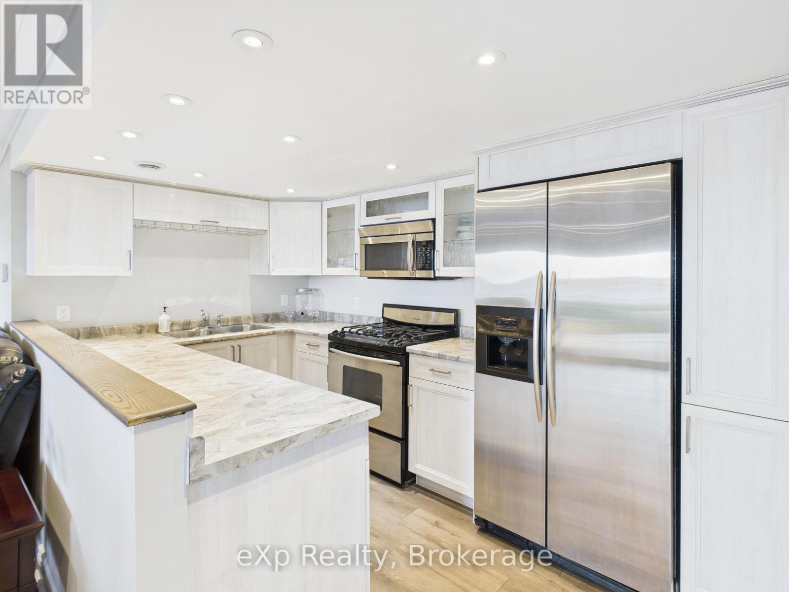 197 Balmy Beach Road, Georgian Bluffs, Ontario  N4K 5N4 - Photo 28 - X12820684