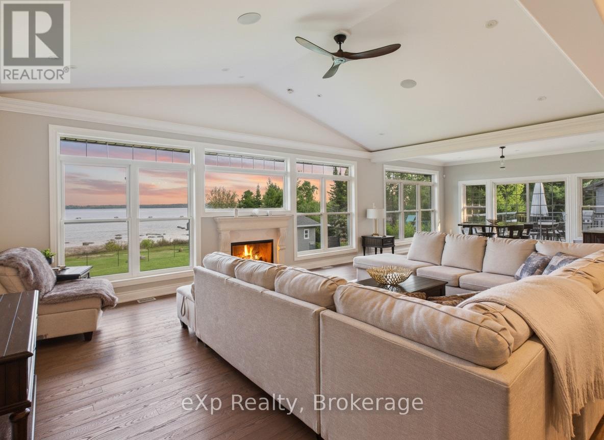 197 Balmy Beach Road, Georgian Bluffs, Ontario  N4K 5N4 - Photo 5 - X12820684