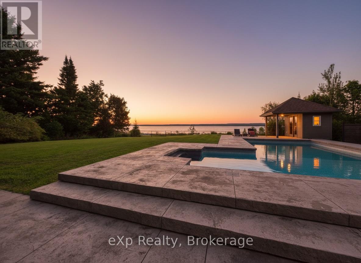 197 Balmy Beach Road, Georgian Bluffs, Ontario  N4K 5N4 - Photo 8 - X12820684