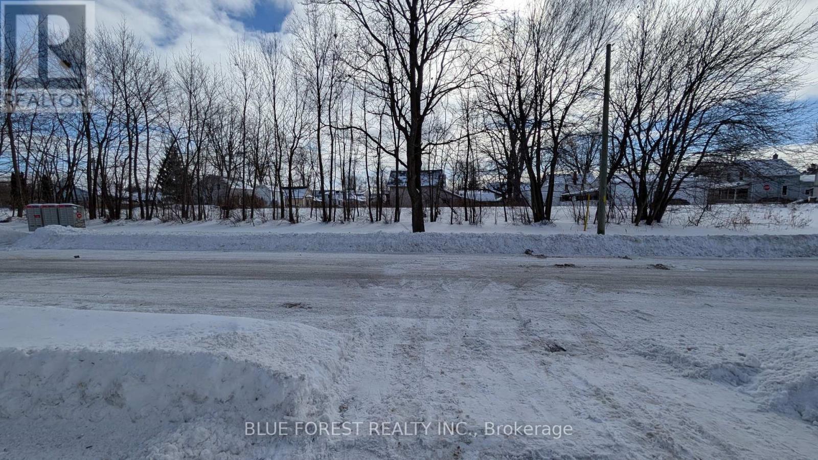 26 Nolan Street, St. Thomas, Ontario  N5P 1X2 - Photo 35 - X12820536