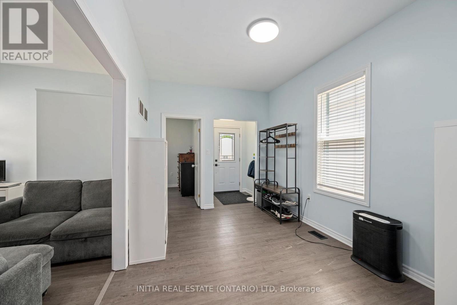 330 Salisbury Street W, London East, Ontario  N5Y 3A9 - Photo 8 - X12820688