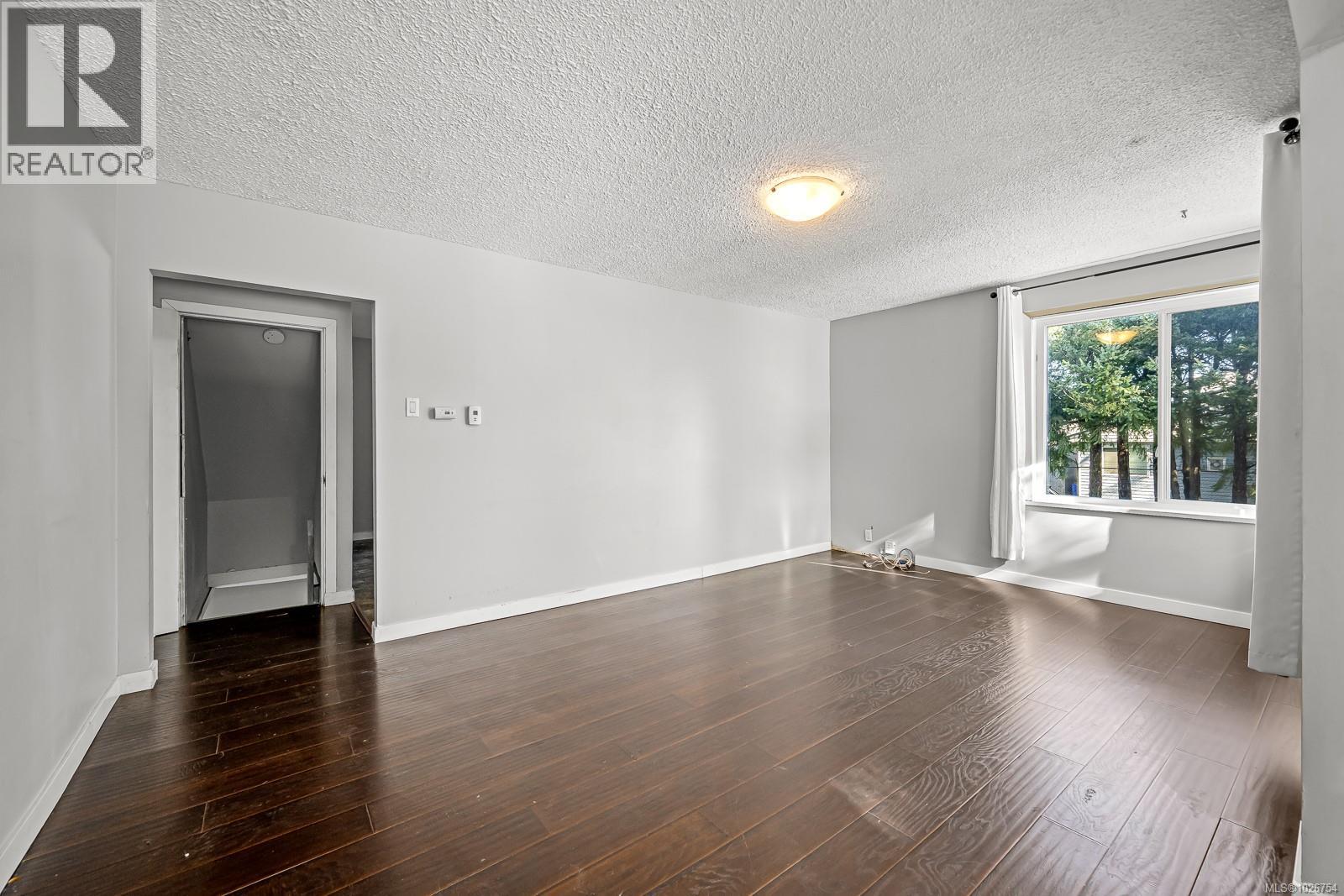 754 7th Ave, Campbell River, British Columbia  V9W 4A4 - Photo 10 - 1026754