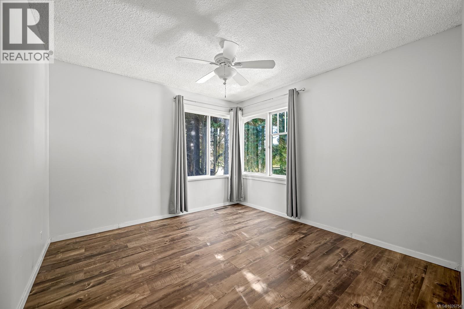 754 7th Ave, Campbell River, British Columbia  V9W 4A4 - Photo 11 - 1026754