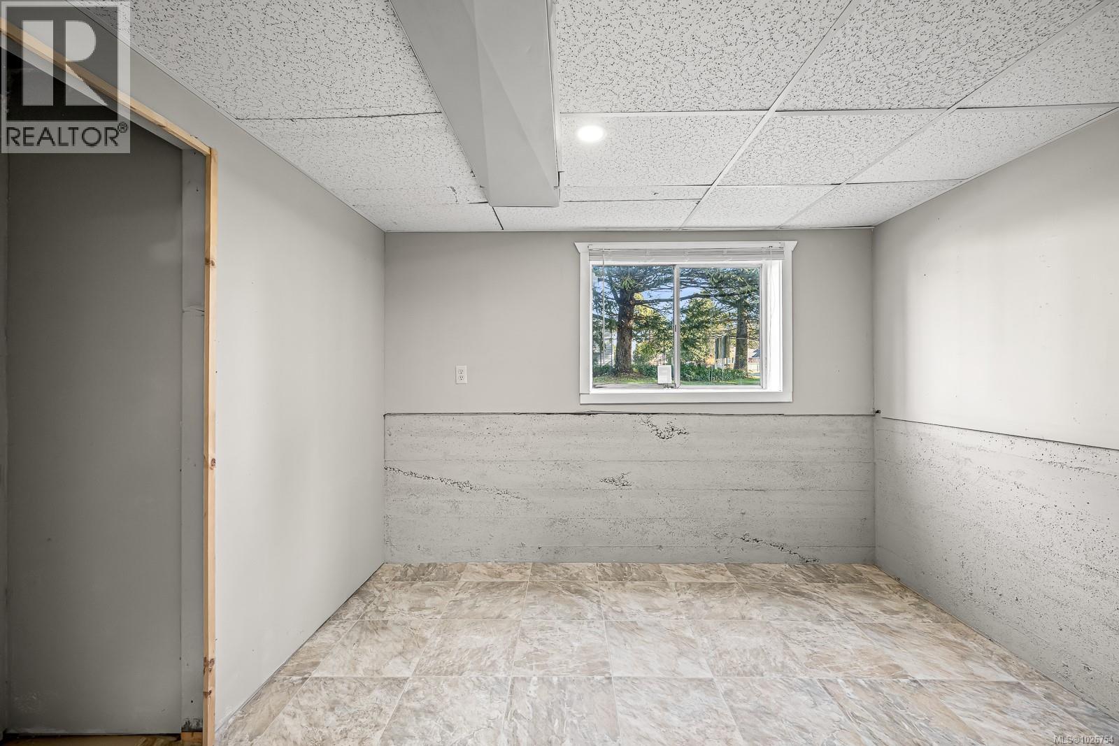 754 7th Ave, Campbell River, British Columbia  V9W 4A4 - Photo 36 - 1026754