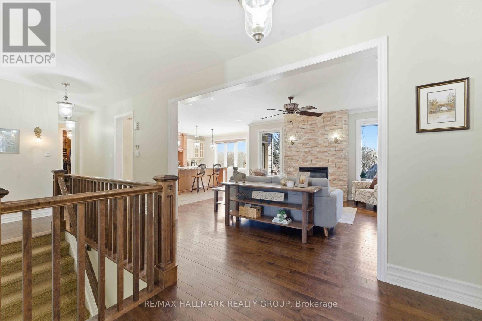 84 Chanonhouse Drive, Ottawa, Ontario  K0A 2Z0 - Photo 8 - X12820582