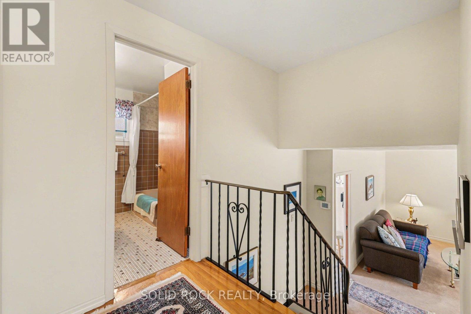 990 Harkness Avenue, Ottawa, Ontario  K1V 6P2 - Photo 17 - X12820668