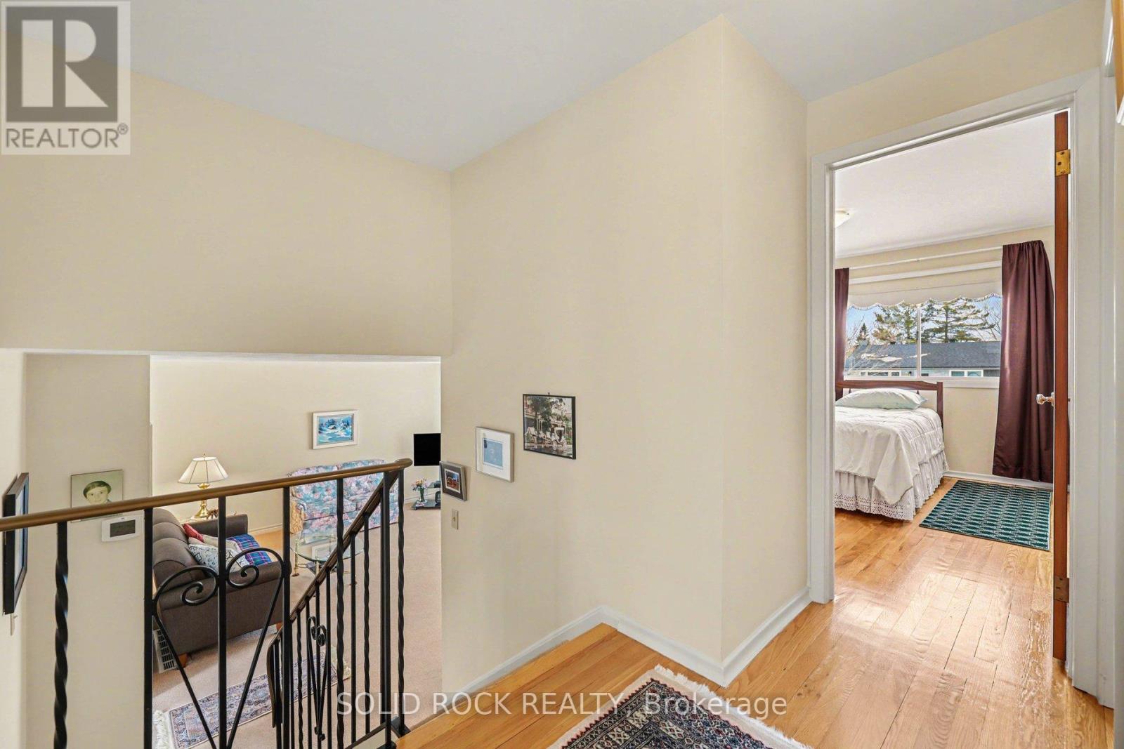 990 Harkness Avenue, Ottawa, Ontario  K1V 6P2 - Photo 18 - X12820668