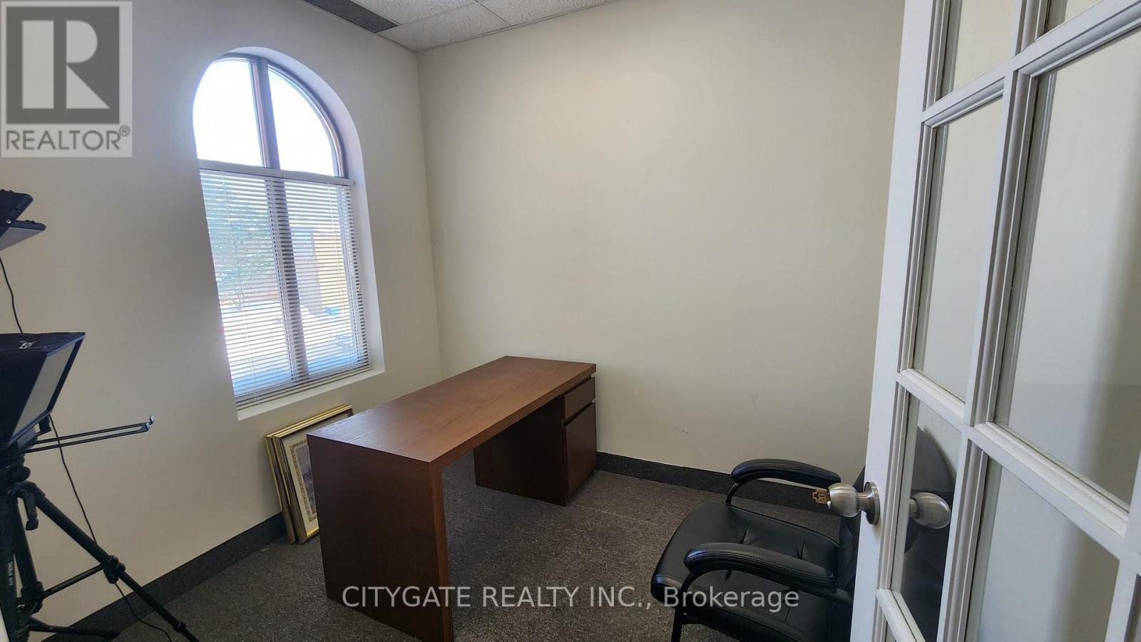 201 - 168 Queen Street S, Mississauga, Ontario  L5M 1K8 - Photo 6 - W12745526