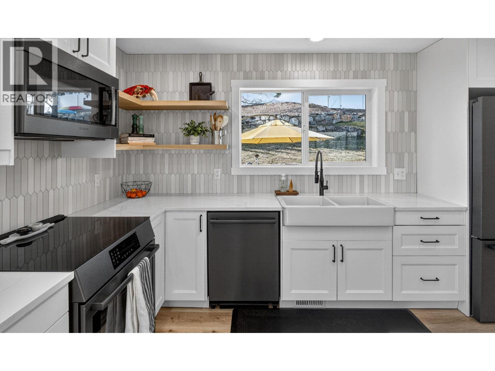 9710 Okanagan Centre Road E, Lake Country, British Columbia  V4V 1T6 - Photo 10 - 10376759