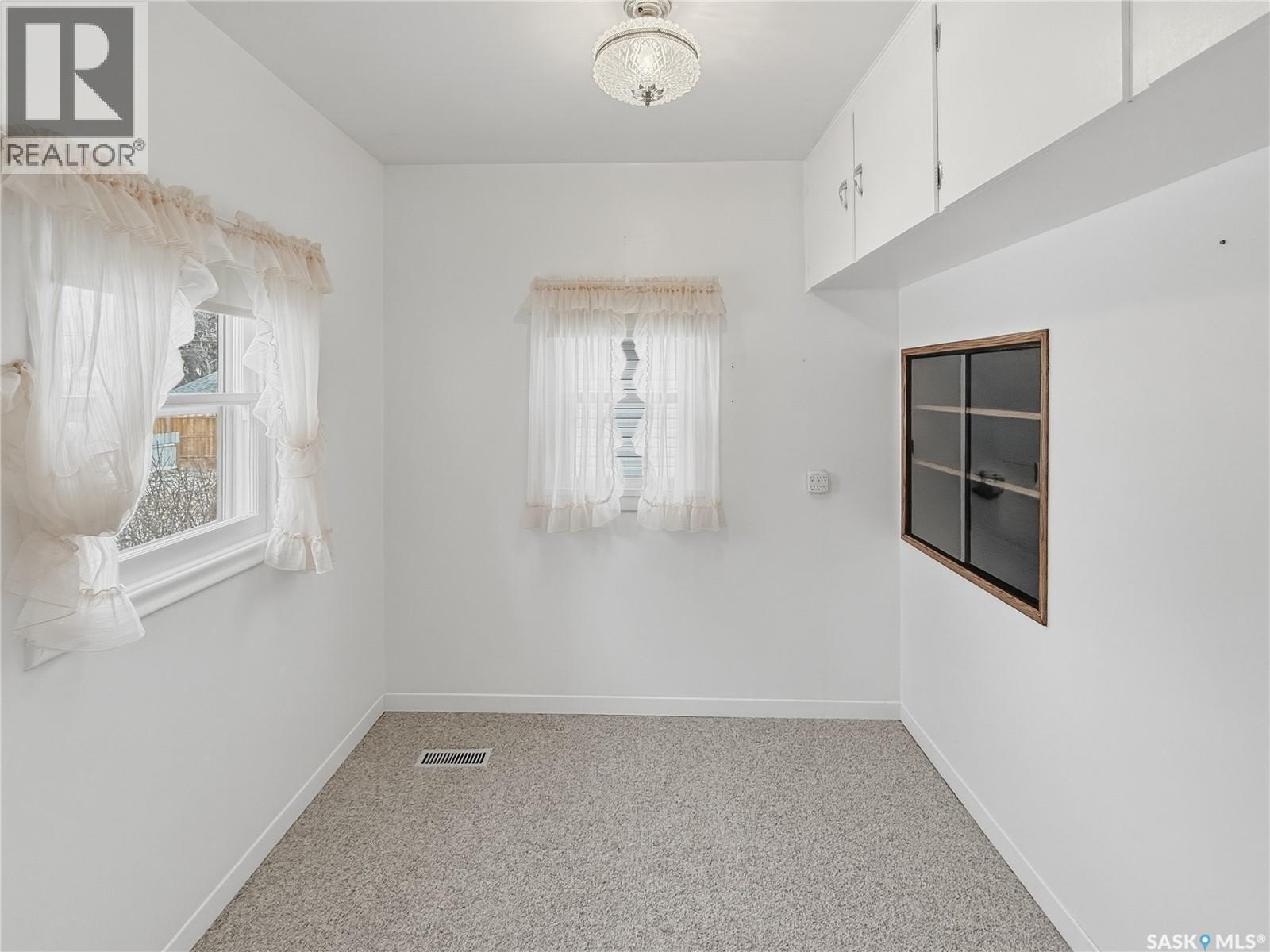 176 2nd Avenue Se, Swift Current, Saskatchewan  S9H 3H9 - Photo 6 - SK029127