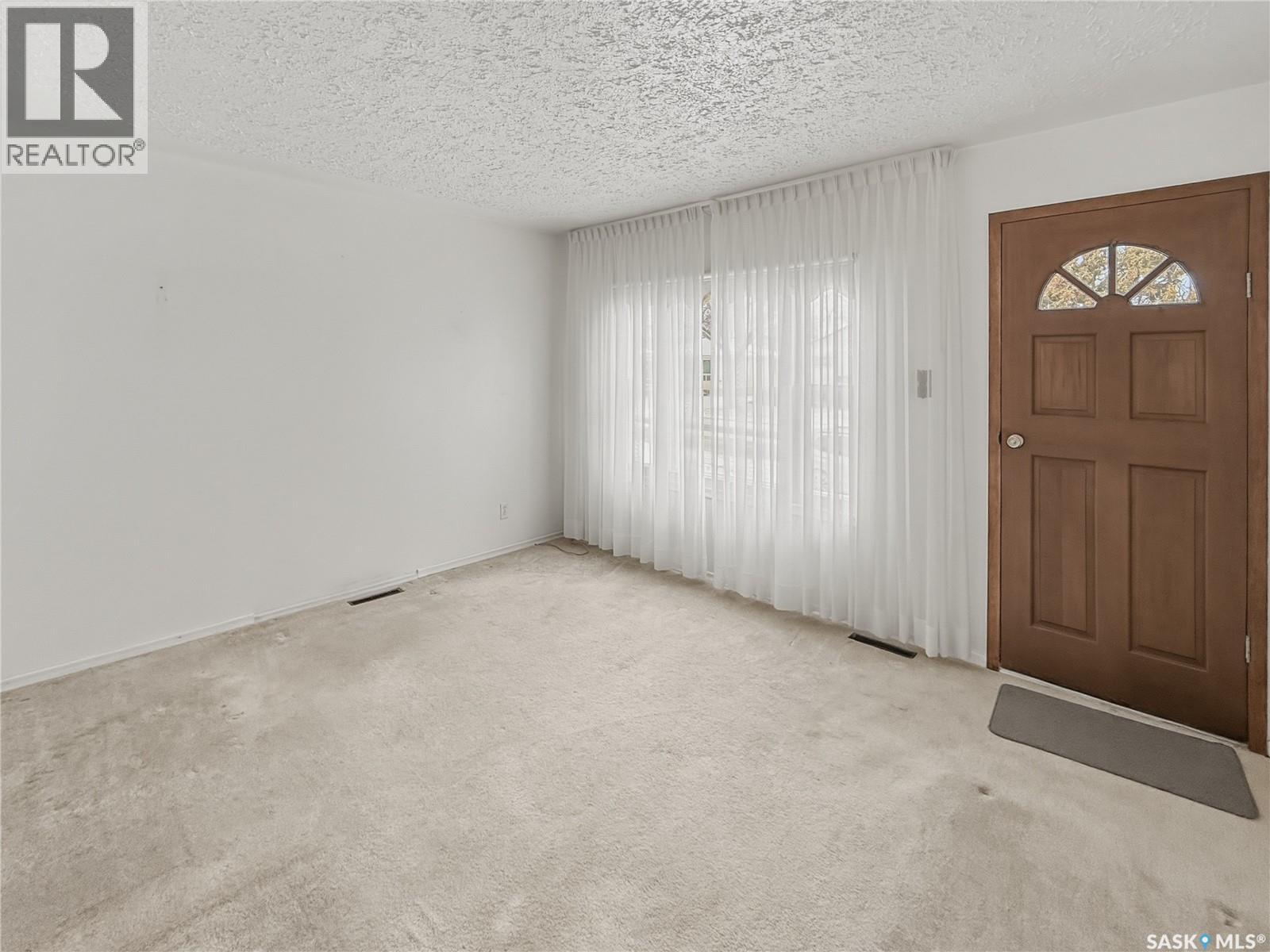 176 2nd Avenue Se, Swift Current, Saskatchewan  S9H 3H9 - Photo 8 - SK029127