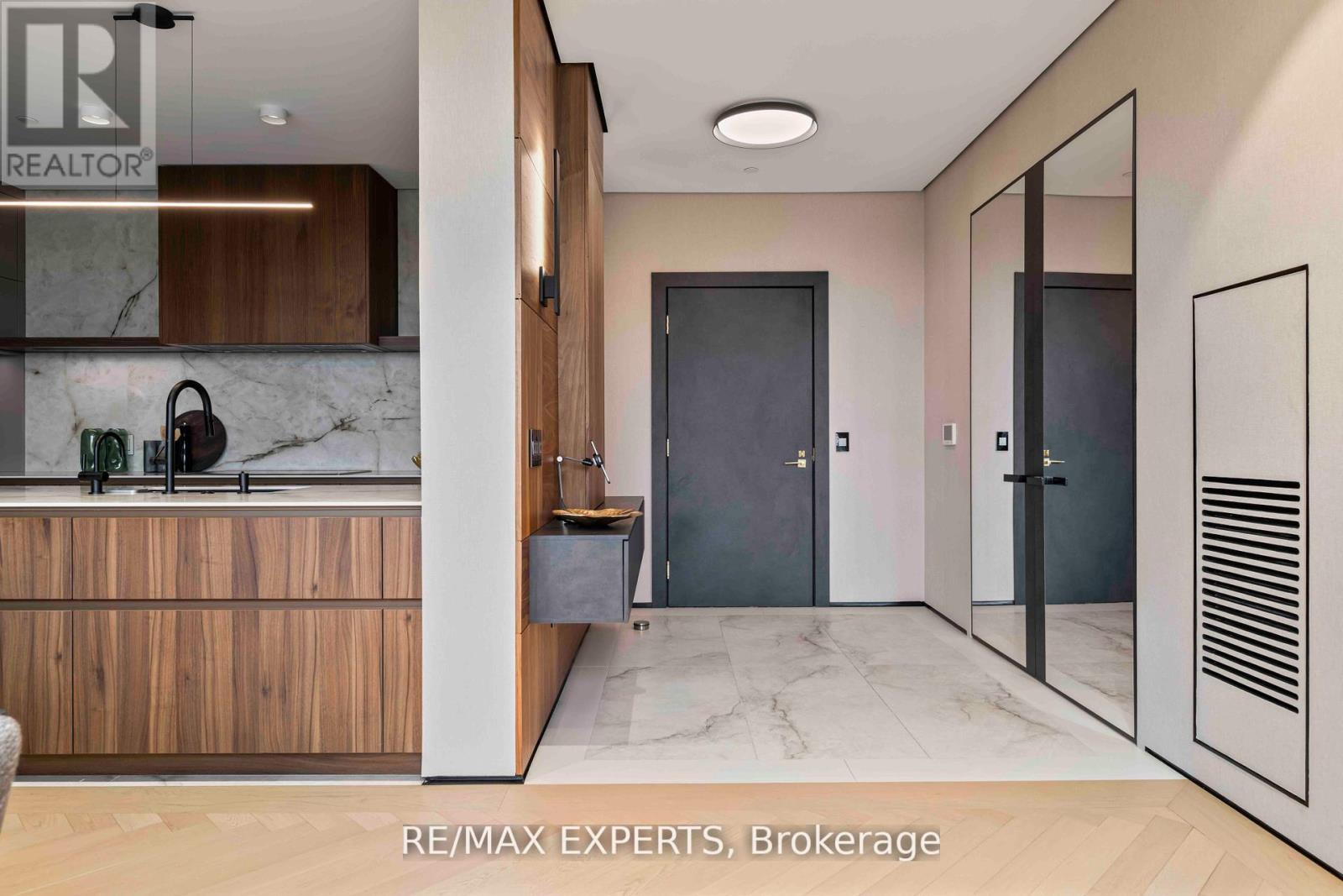 702 - 1700 Avenue Road, Toronto, Ontario  M5M 3Y4 - Photo 4 - C12820630