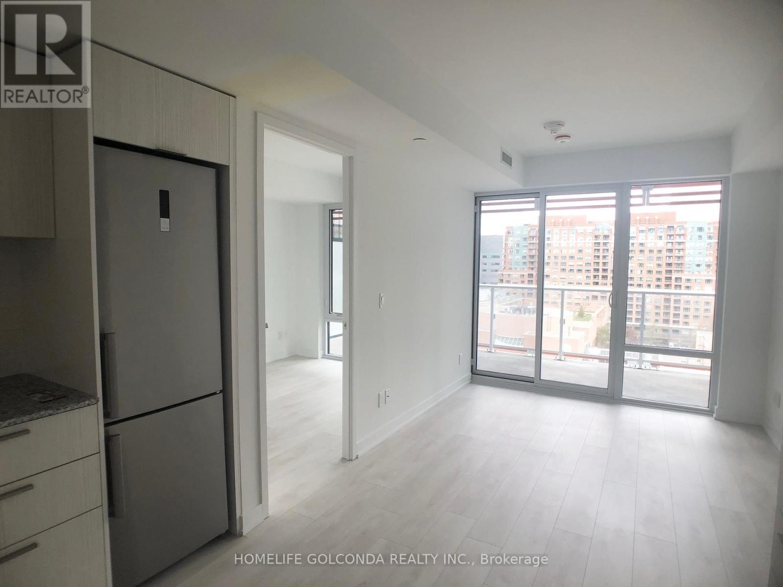 908 - 18 MAITLAND TERRACE