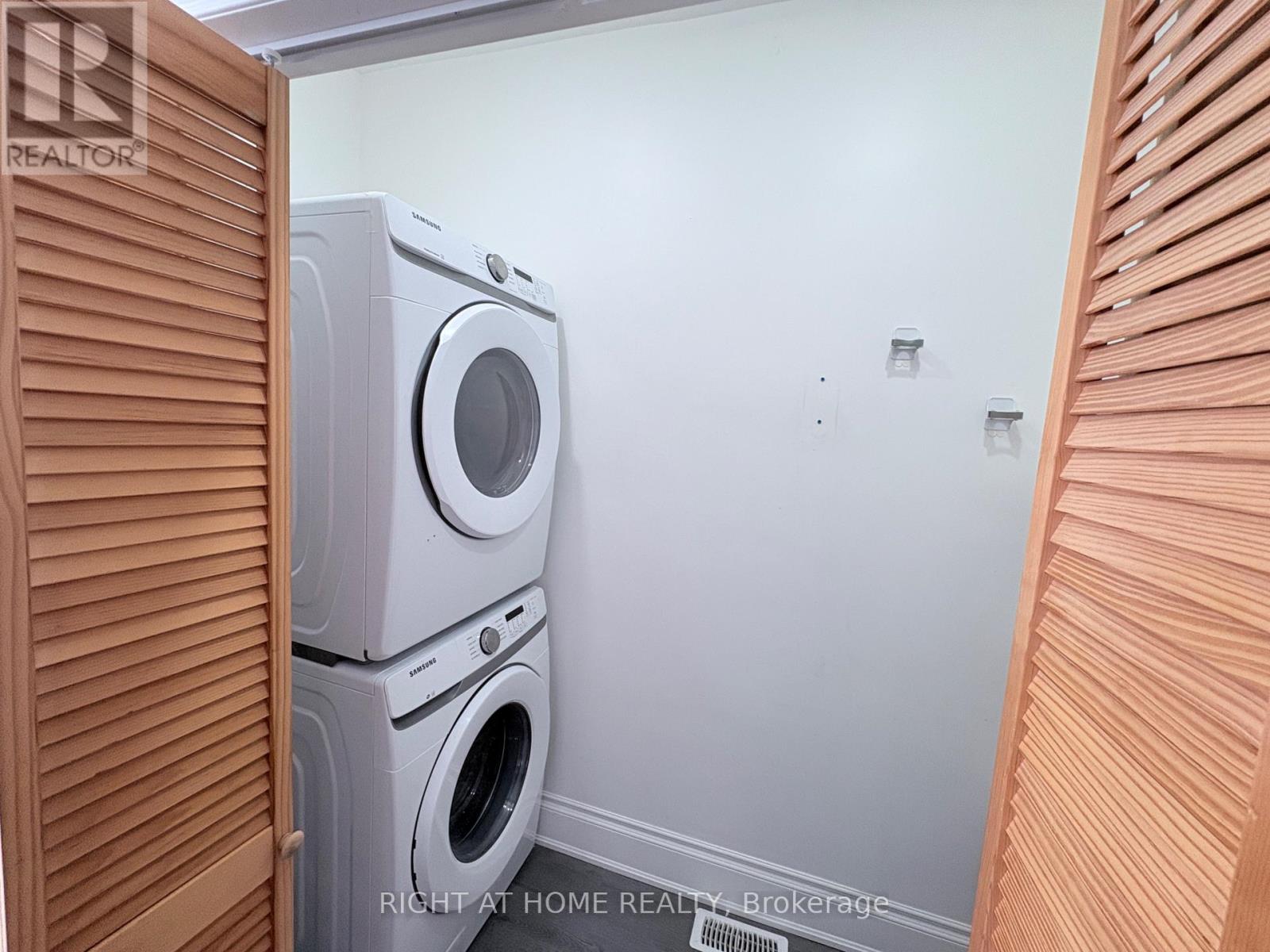 Main - 144 Conant Street, Oshawa, Ontario  L1H 3R8 - Photo 11 - E12820562