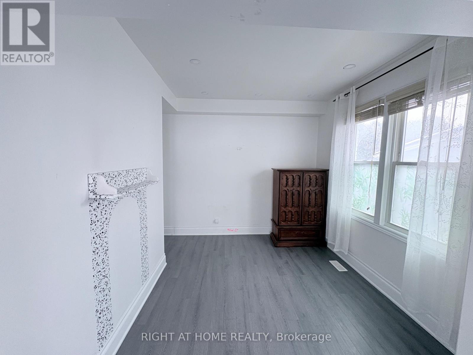 Main - 144 Conant Street, Oshawa, Ontario  L1H 3R8 - Photo 3 - E12820562