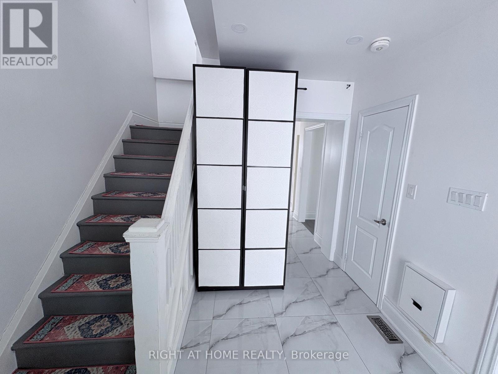 Main - 144 Conant Street, Oshawa, Ontario  L1H 3R8 - Photo 4 - E12820562