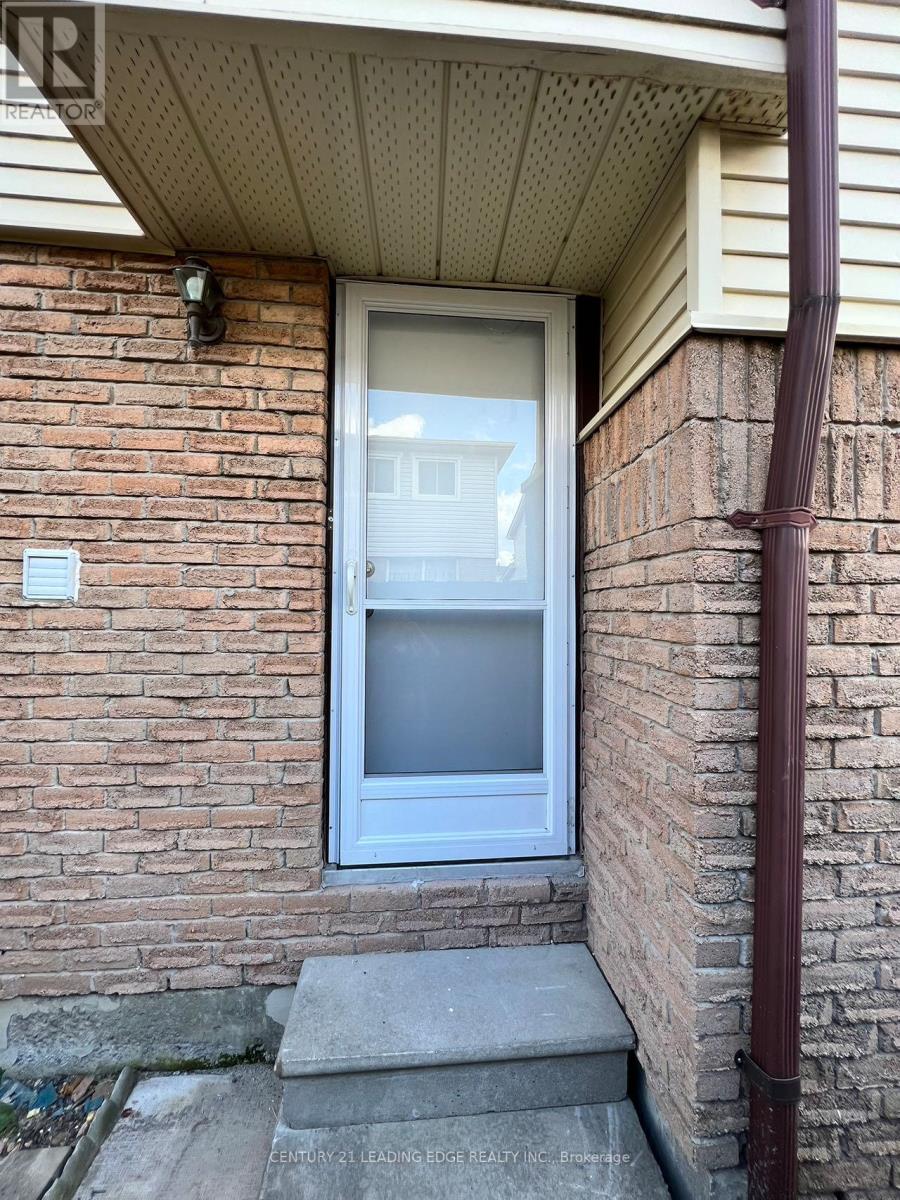 Back - 87 Dunmail Drive, Toronto, Ontario  M1V 1V8 - Photo 2 - E12820632