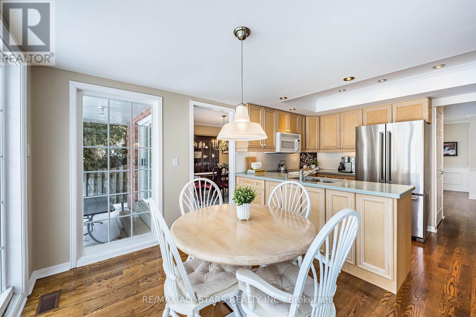 24 Ferndell Circle, Markham, Ontario  L3R 3Y8 - Photo 14 - N12820528