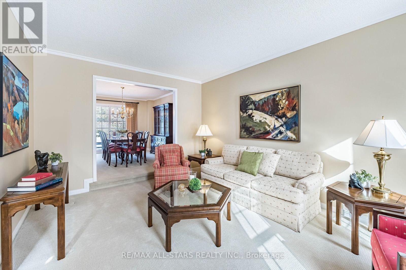 24 Ferndell Circle, Markham, Ontario  L3R 3Y8 - Photo 8 - N12820528