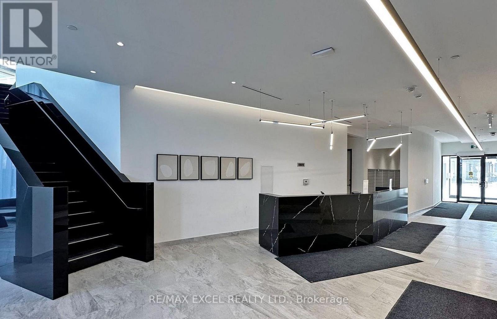 407 - 6 David Eyer Road E, Richmond Hill, Ontario  L4S 0N5 - Photo 18 - N12820530