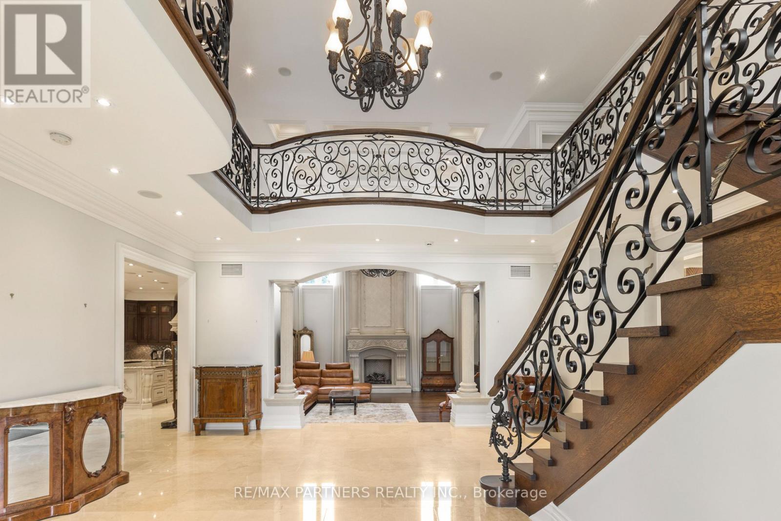 68 Maple Grove Avenue, Richmond Hill, Ontario  L4E 2X2 - Photo 11 - N12820584