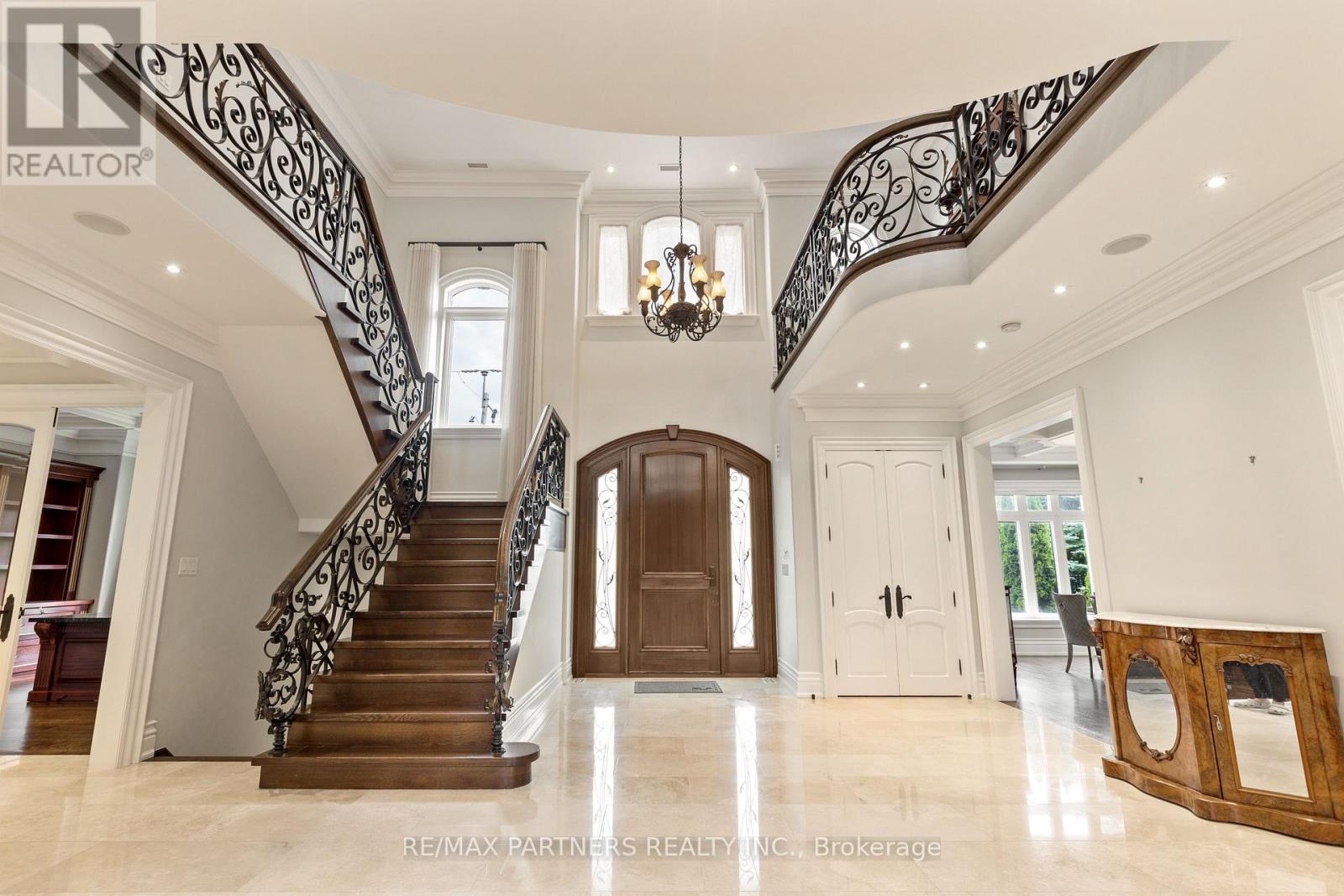 68 Maple Grove Avenue, Richmond Hill, Ontario  L4E 2X2 - Photo 12 - N12820584