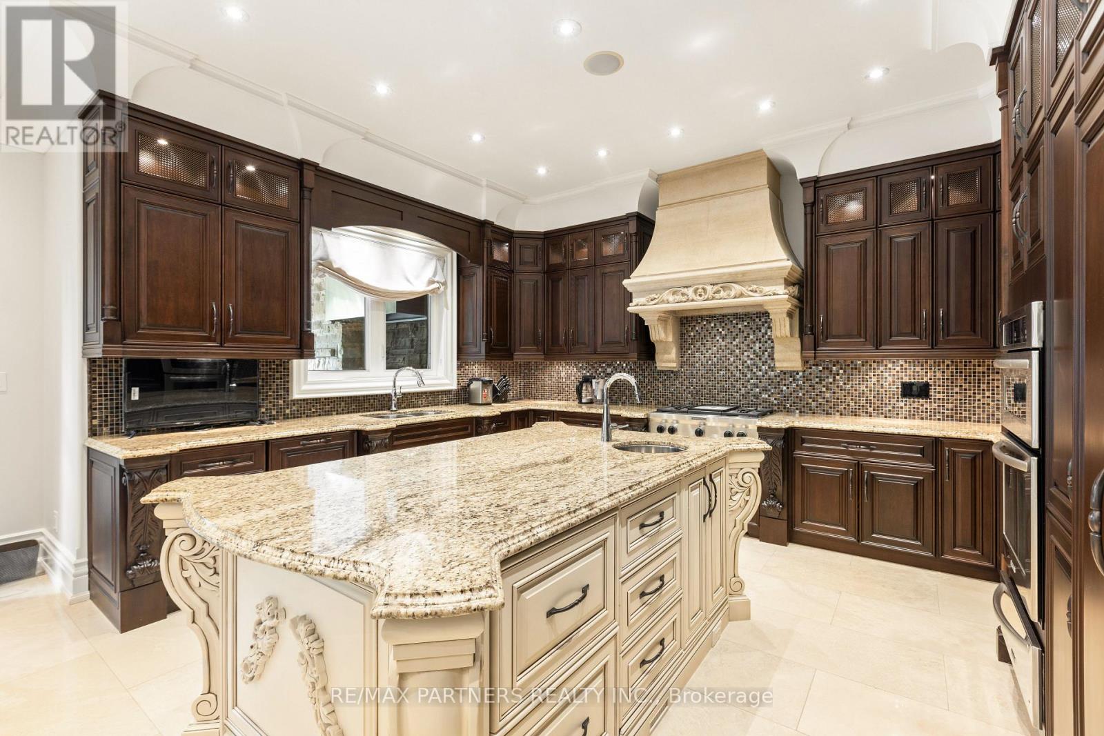 68 Maple Grove Avenue, Richmond Hill, Ontario  L4E 2X2 - Photo 17 - N12820584