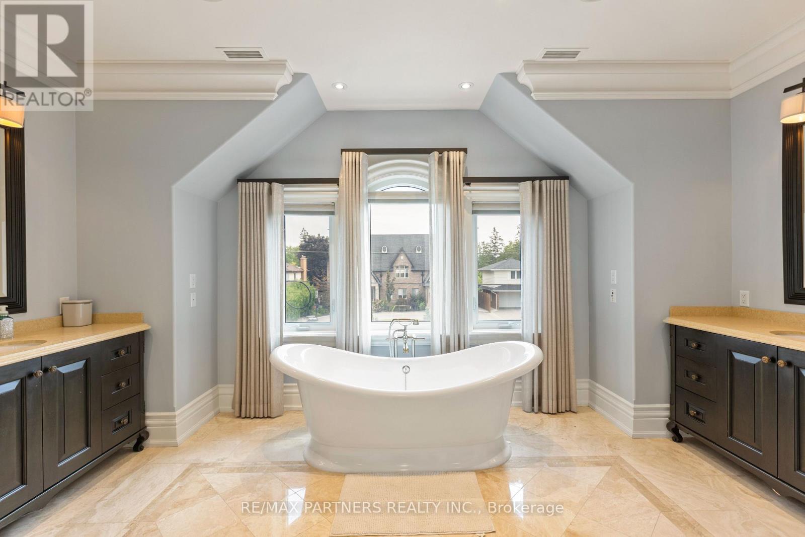 68 Maple Grove Avenue, Richmond Hill, Ontario  L4E 2X2 - Photo 34 - N12820584