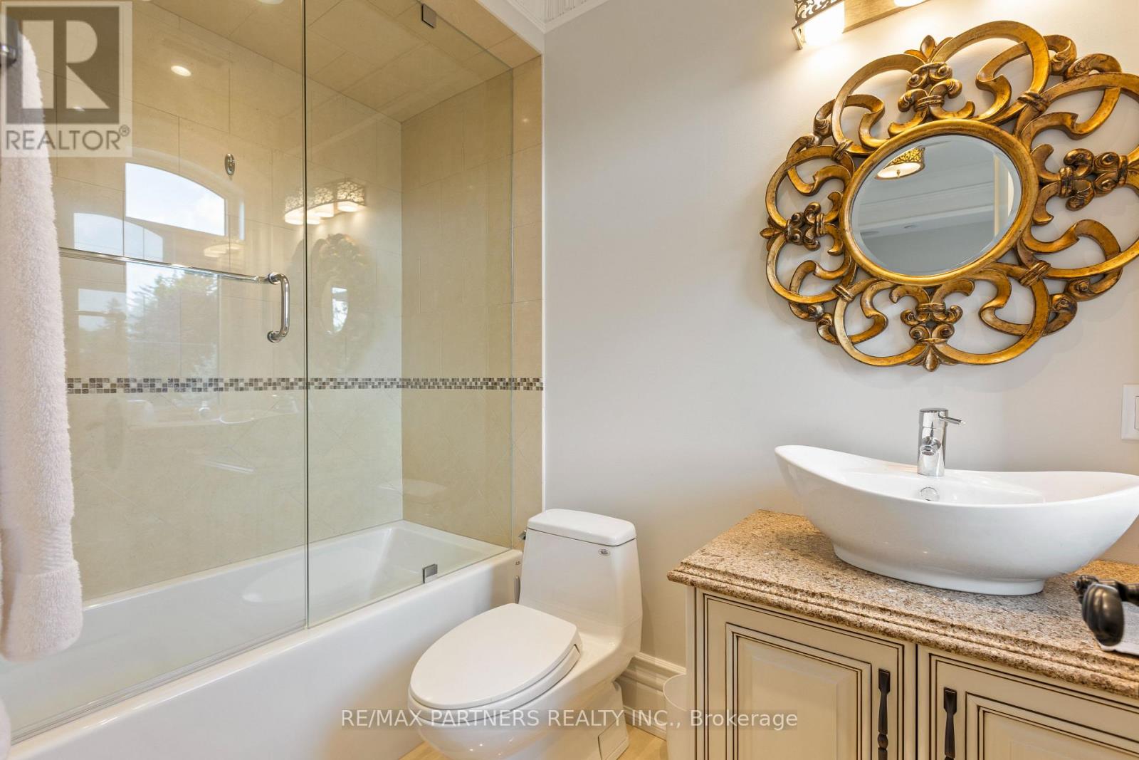 68 Maple Grove Avenue, Richmond Hill, Ontario  L4E 2X2 - Photo 38 - N12820584