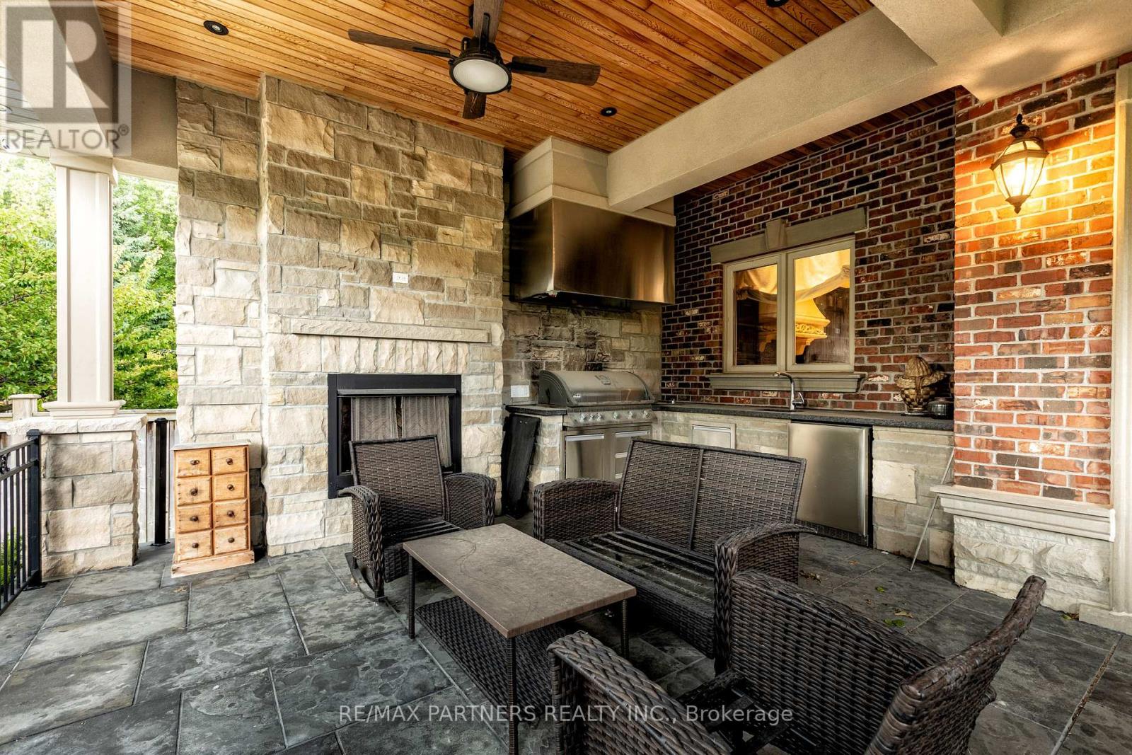 68 Maple Grove Avenue, Richmond Hill, Ontario  L4E 2X2 - Photo 6 - N12820584