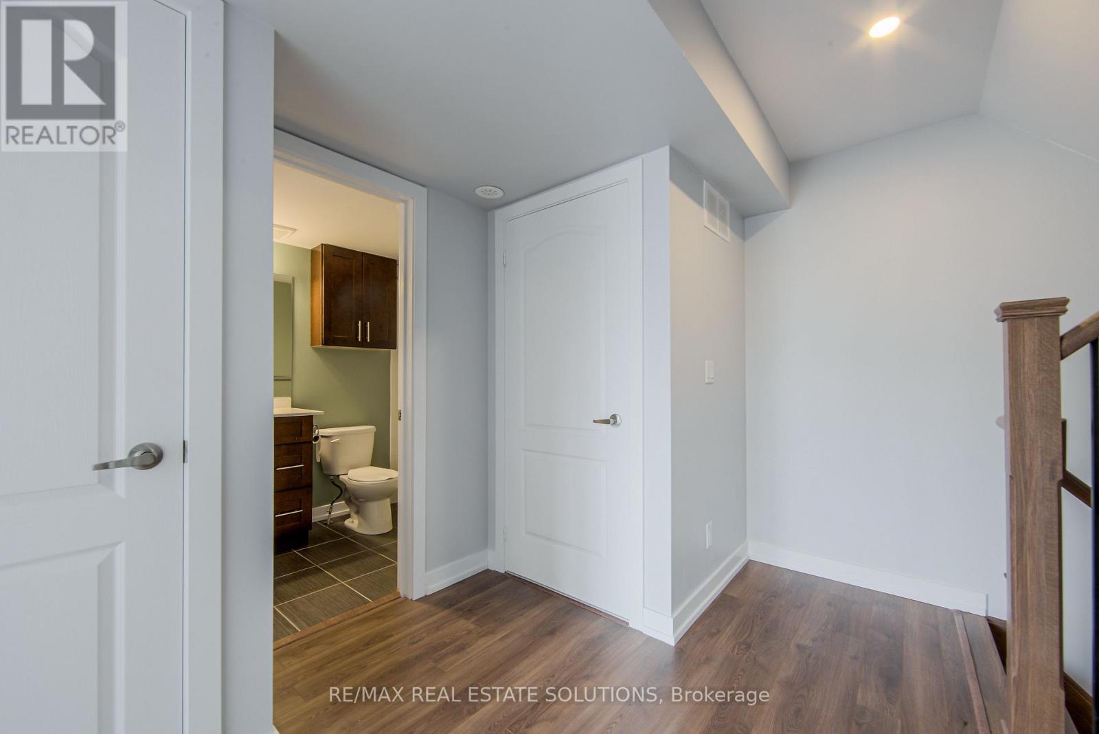 512 - 30 Dunsheath Way, Markham, Ontario  L6B 1N3 - Photo 15 - N12820592