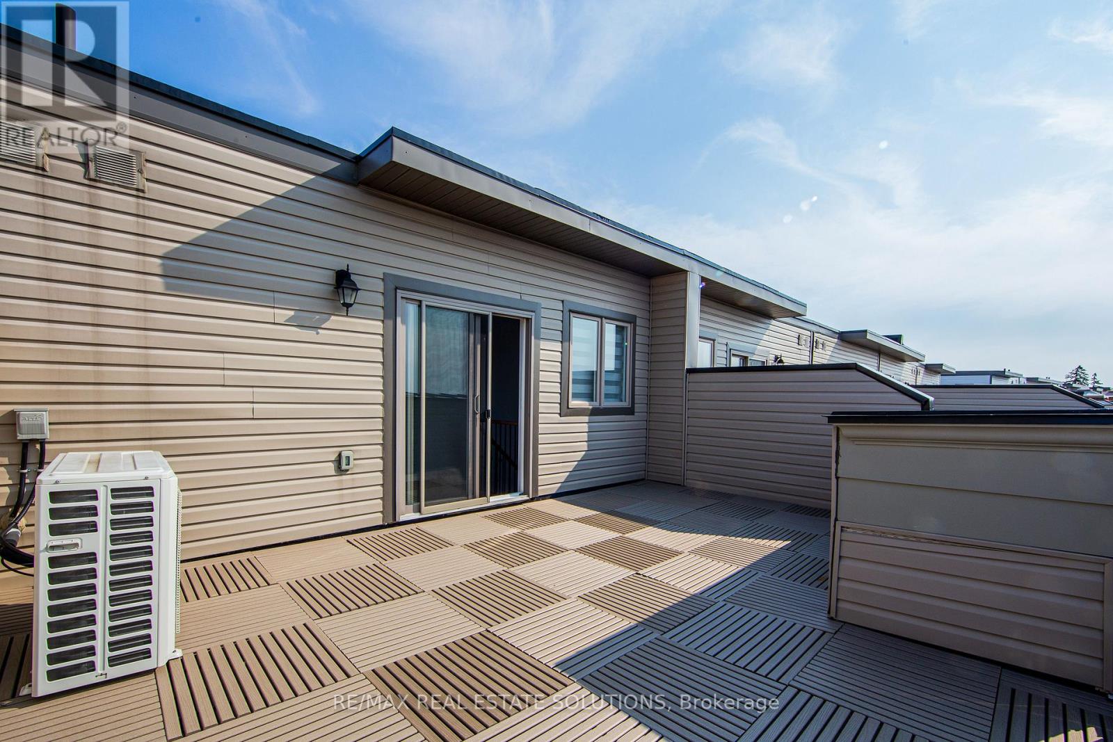 512 - 30 Dunsheath Way, Markham, Ontario  L6B 1N3 - Photo 24 - N12820592