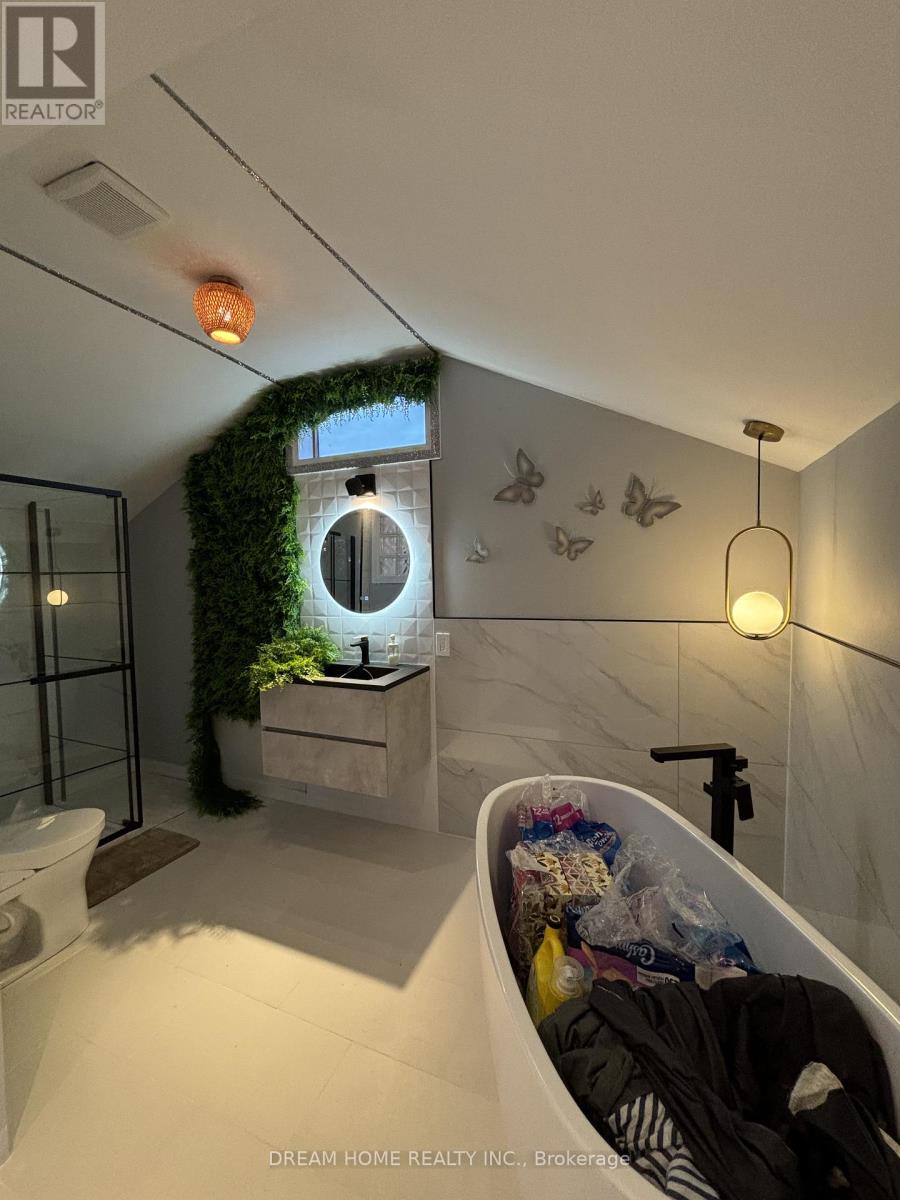 102 - 160 Olde Bayview Avenue, Richmond Hill, Ontario  L4E 3C6 - Photo 22 - N12820608